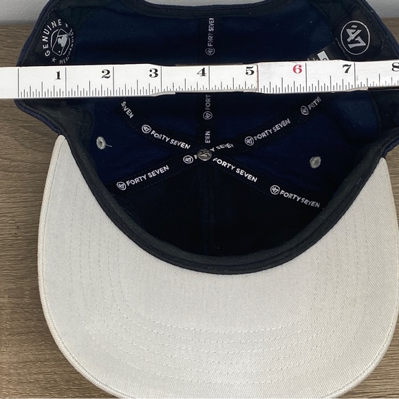 47 Brand New York Yankee’s Baseball Hat Mens Dark Blue Gray White Red Snap Cap - Picture 16 of 16